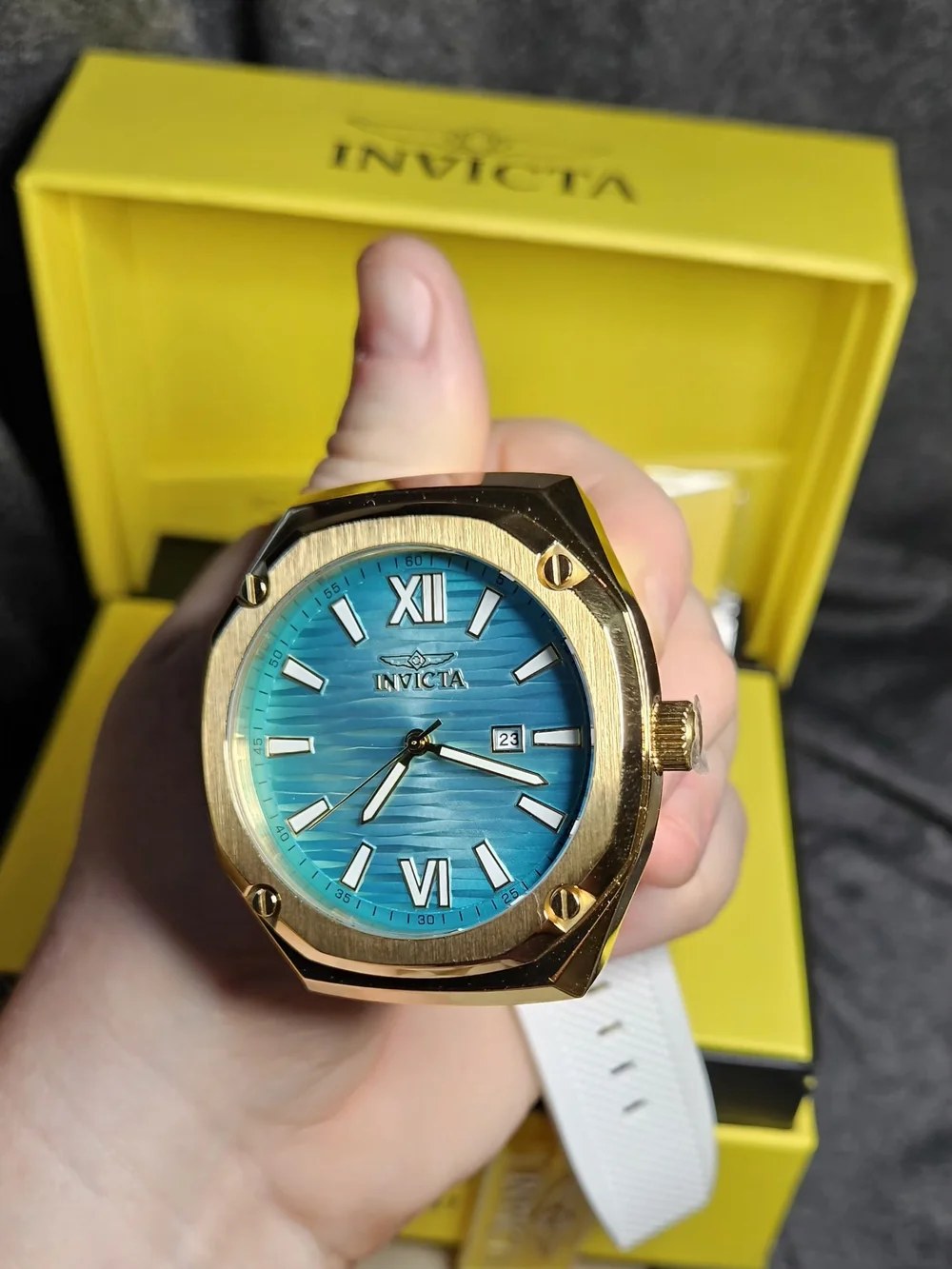 NWT Invicta Akula 50694 Gold Tone 48mm Blue Wave Dial White Silicone Men's Watch
